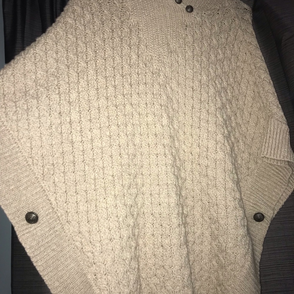 Sweater - Picture 2 of 2